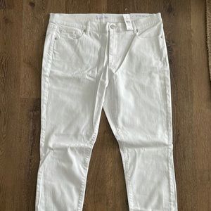 LOFT Modern Skinny Jeans in White NWT